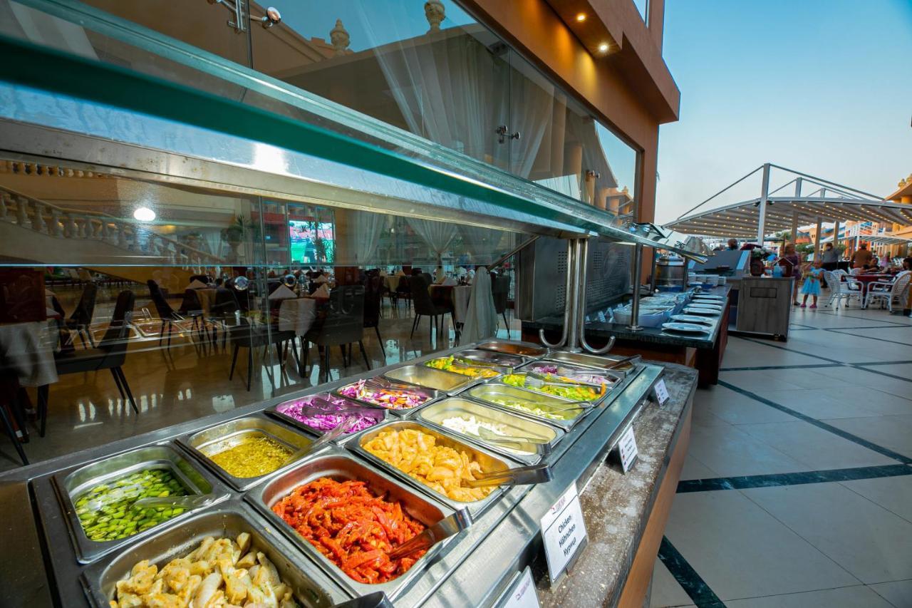 Titanic Palace Families And Couples Only Hurghada Luaran gambar A salad bar