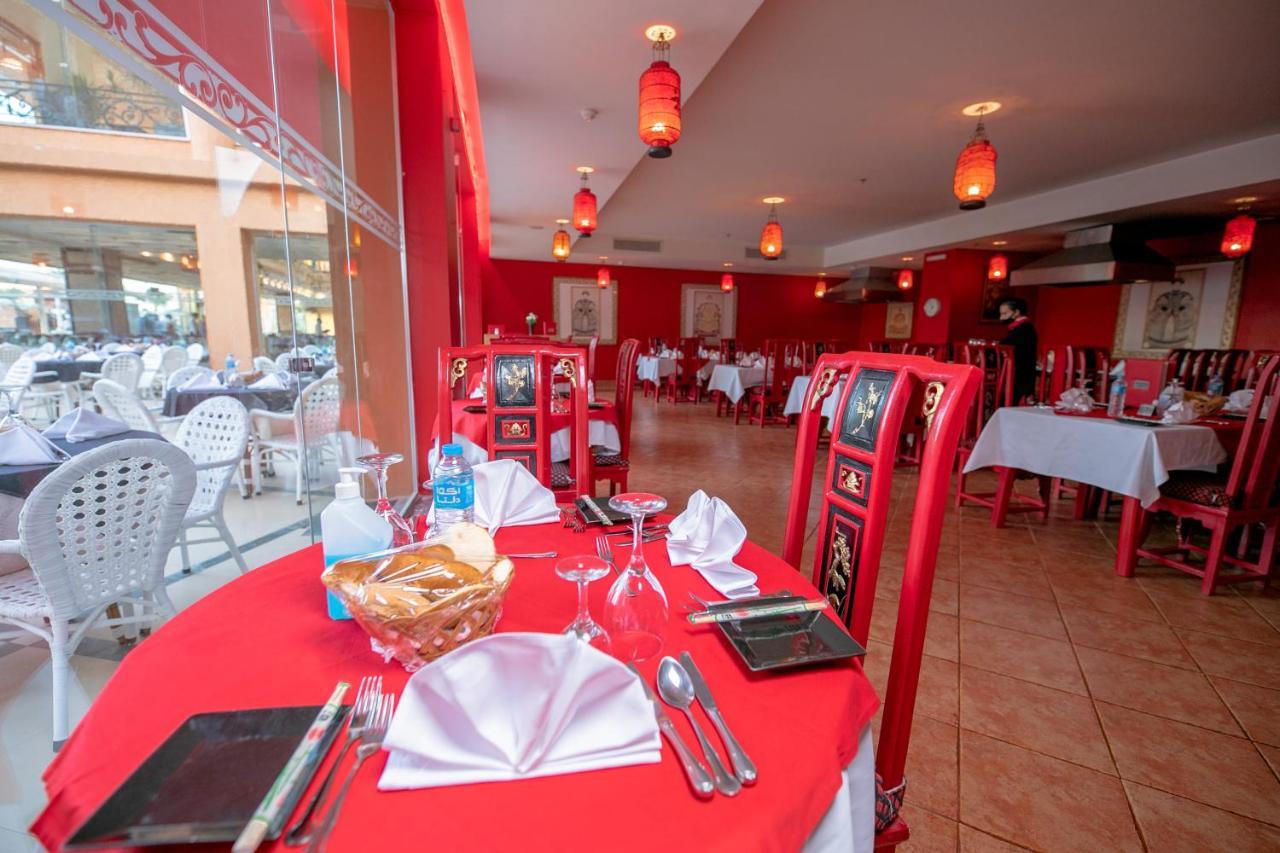 Titanic Palace Families And Couples Only Hurghada Luaran gambar Restaurant in the hotel