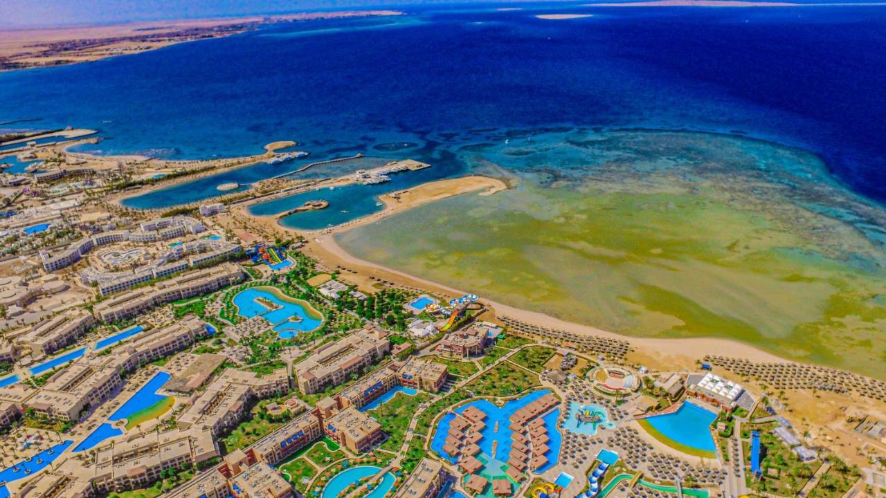 Titanic Palace Families And Couples Only Hurghada Luaran gambar Aerial view of El Alamein