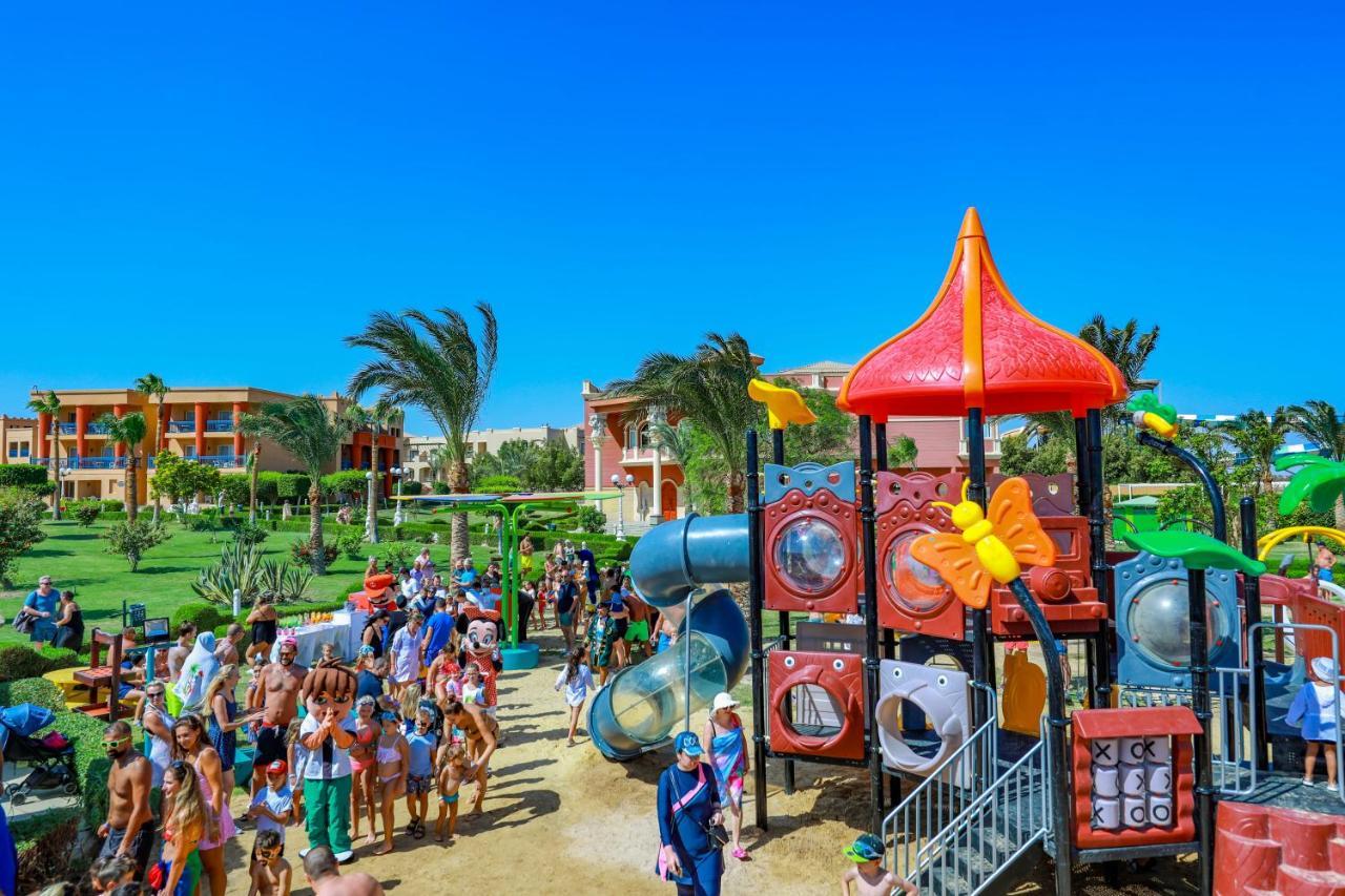 Titanic Palace Families And Couples Only Hurghada Luaran gambar Playground at the resort
