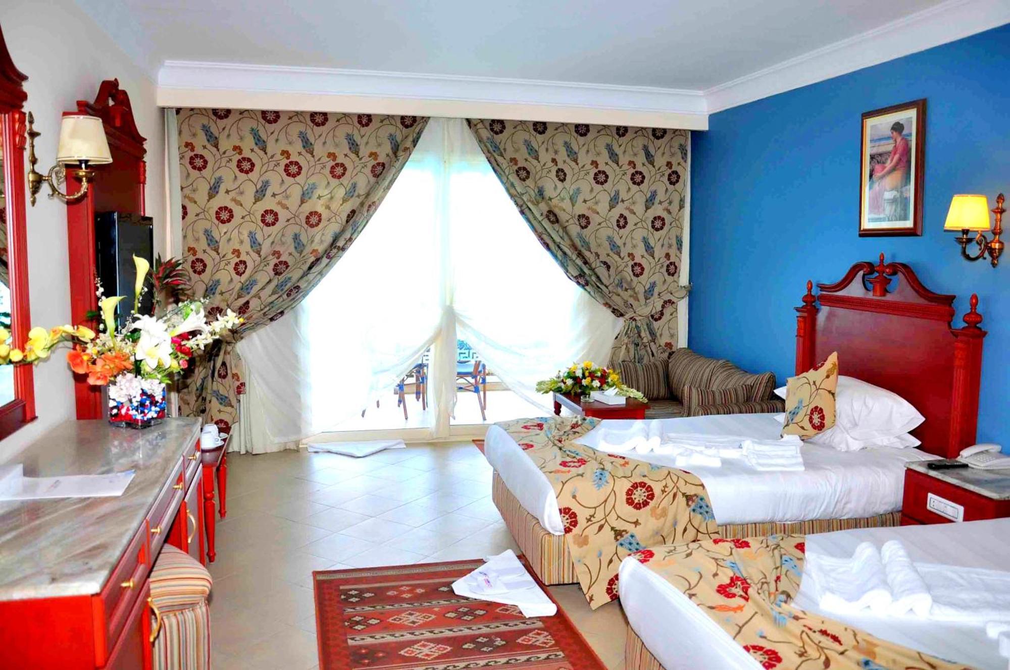 Titanic Palace Families And Couples Only Hurghada Luaran gambar A room at the hotel